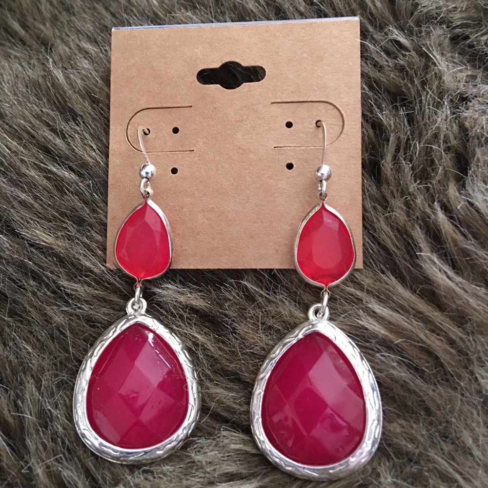 Fuchsia pink faceted stone silver dangle earrings